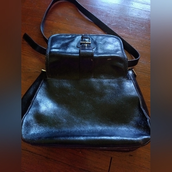 Etienne Aigner Black Shoulder Bag - Picture 5 of 5
